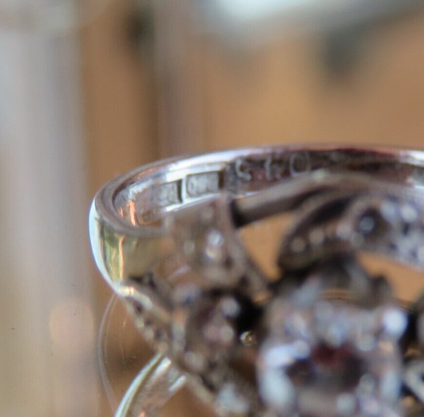 ヴィンテージ 上質ダイヤモンドのクラシカルリング