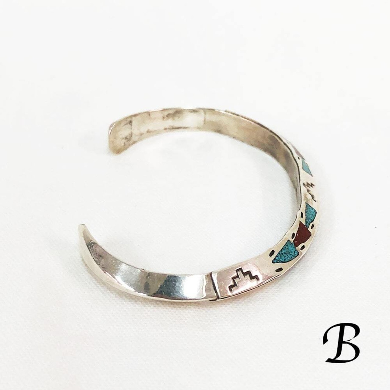 INDIAN JEWELRY(インディアンジュエリー)】Navajo Tip Inlay Bnagle by Ray.B ナバホ チップインレイ バングル Ray.B作