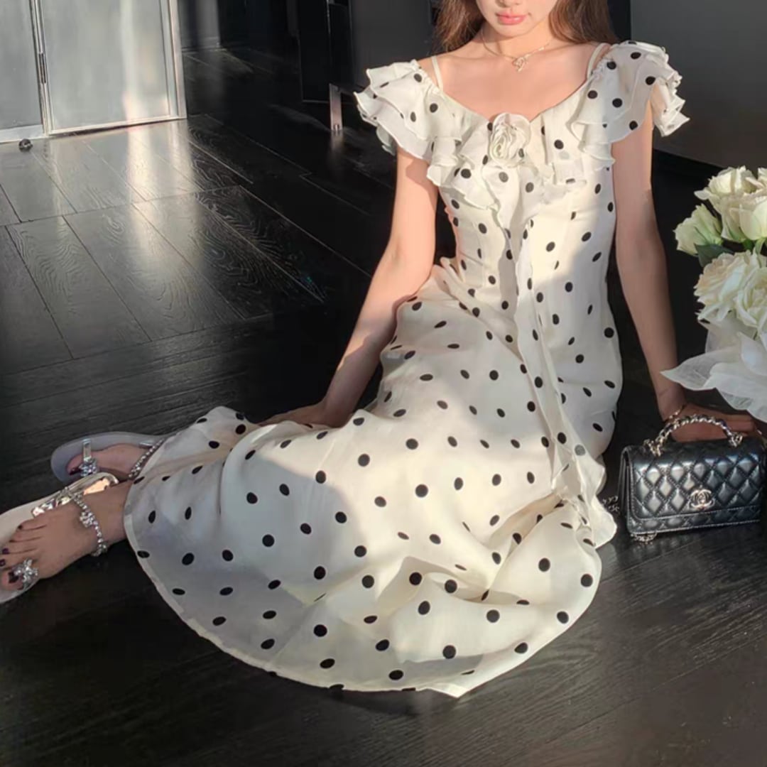 Dot off-shoulder dress 260409