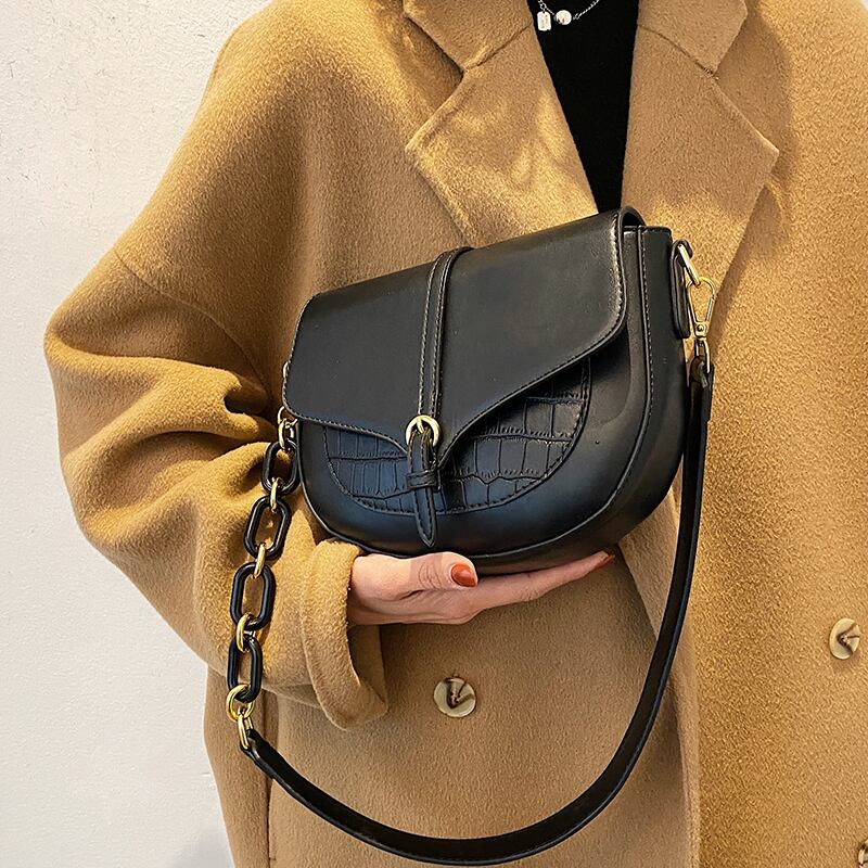 オータムウィンターレッド 秋物 冬物 メッセンジャーバッグ サドルバッグ シートバッグ Tiancai_Wing_Bag89782771528