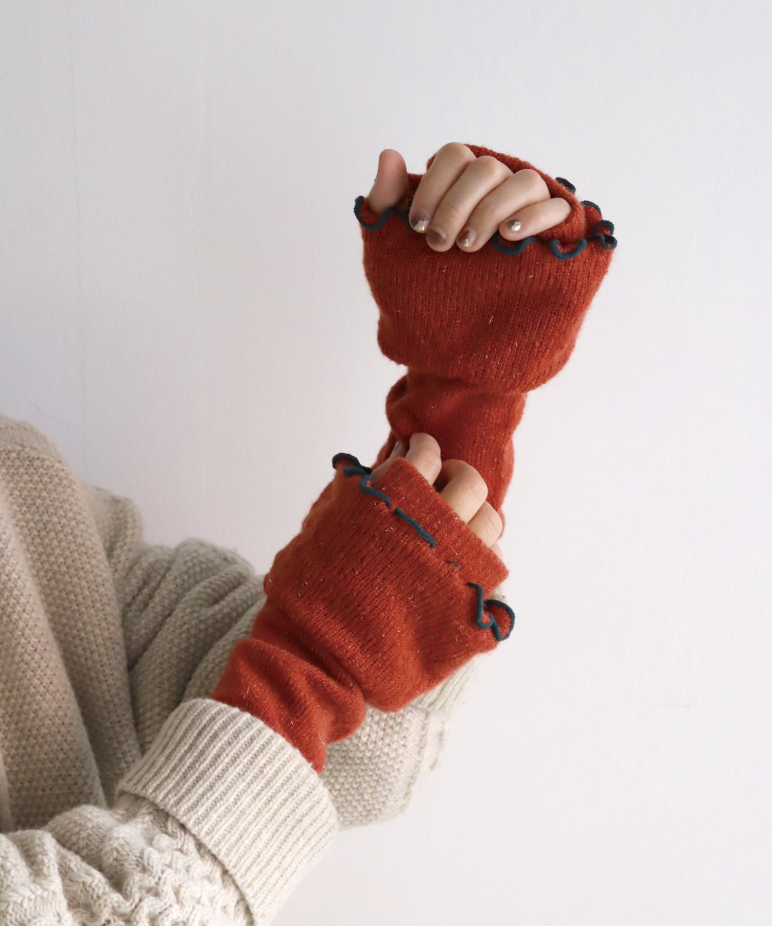 【kivisdou】チューリップ フリル アームウォーマー(レンガ)