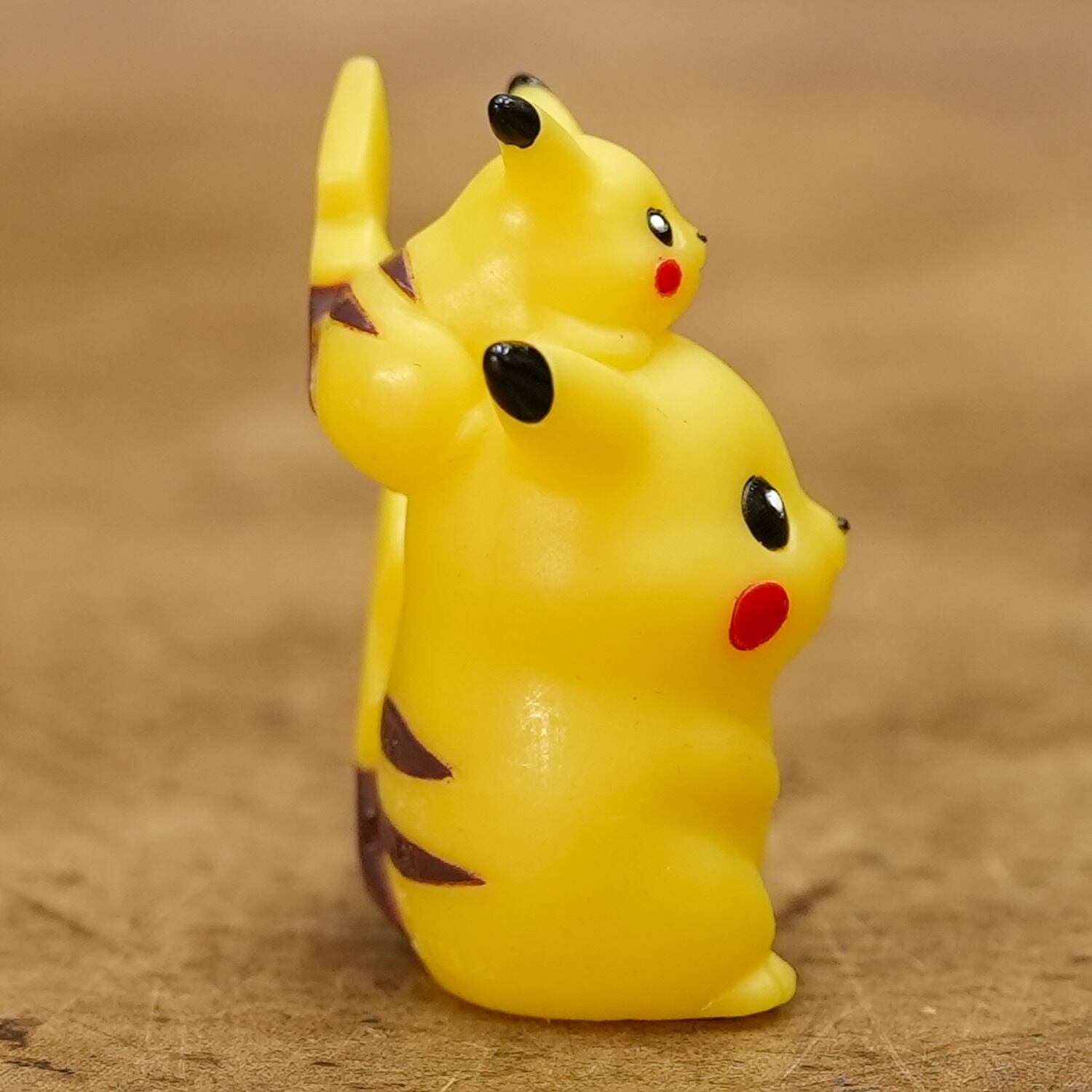 4336BP1 ピカチュウ 肩車 ポケモンアニメキッズ 指人形 平成レトロ