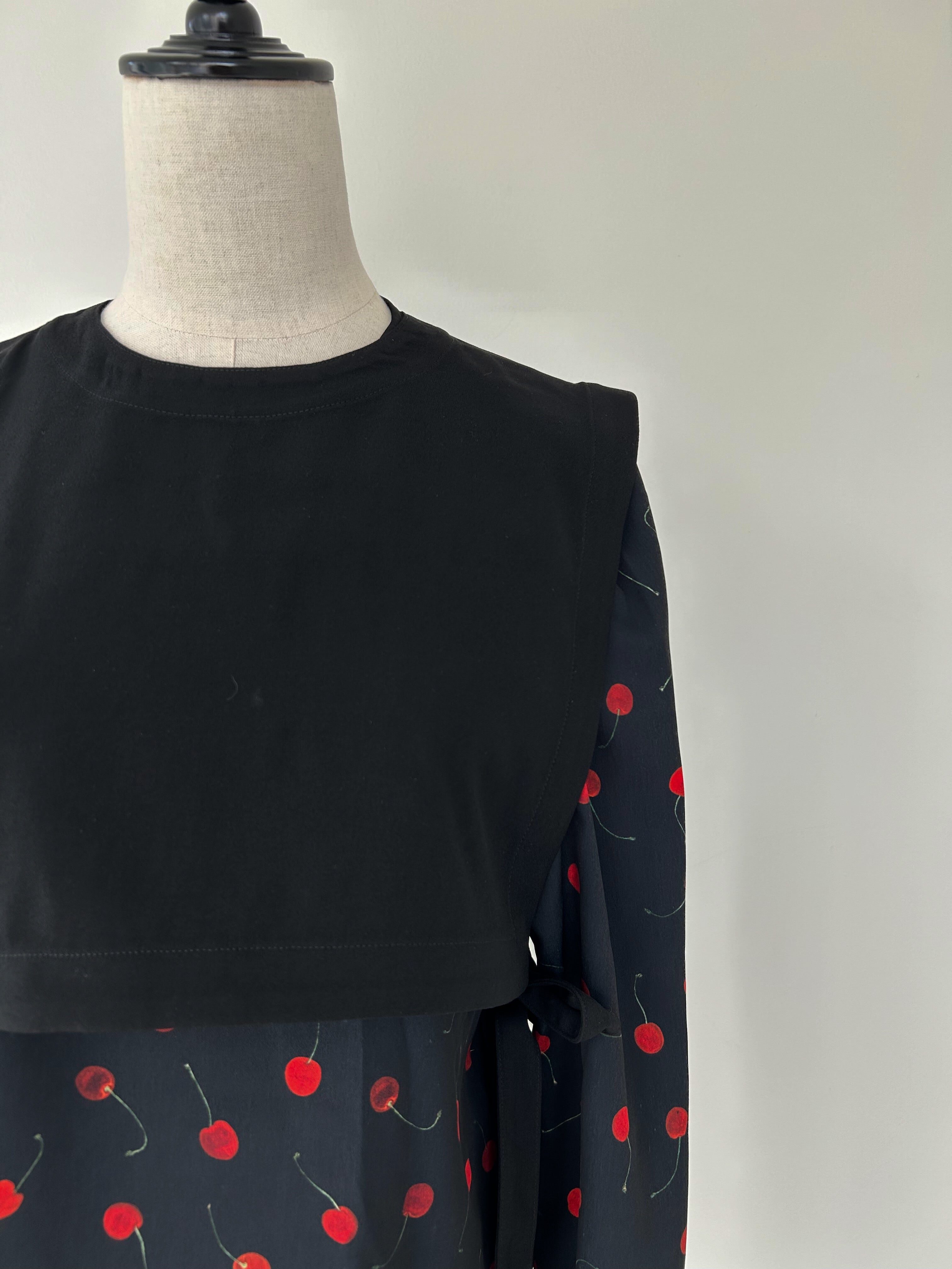 LOKITHO Cherry layard top | KOKO