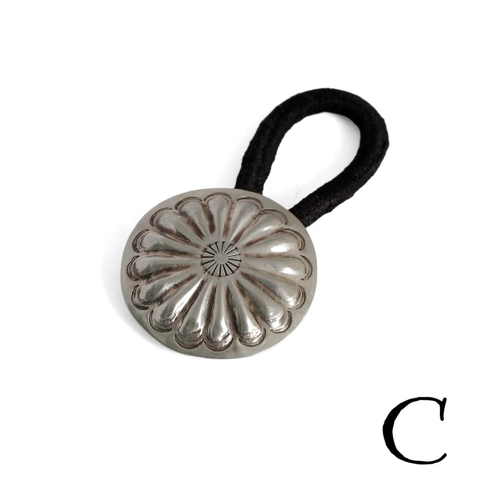INDIAN JEWELRY インディアンジュエリー】Navajo Silver Concho M