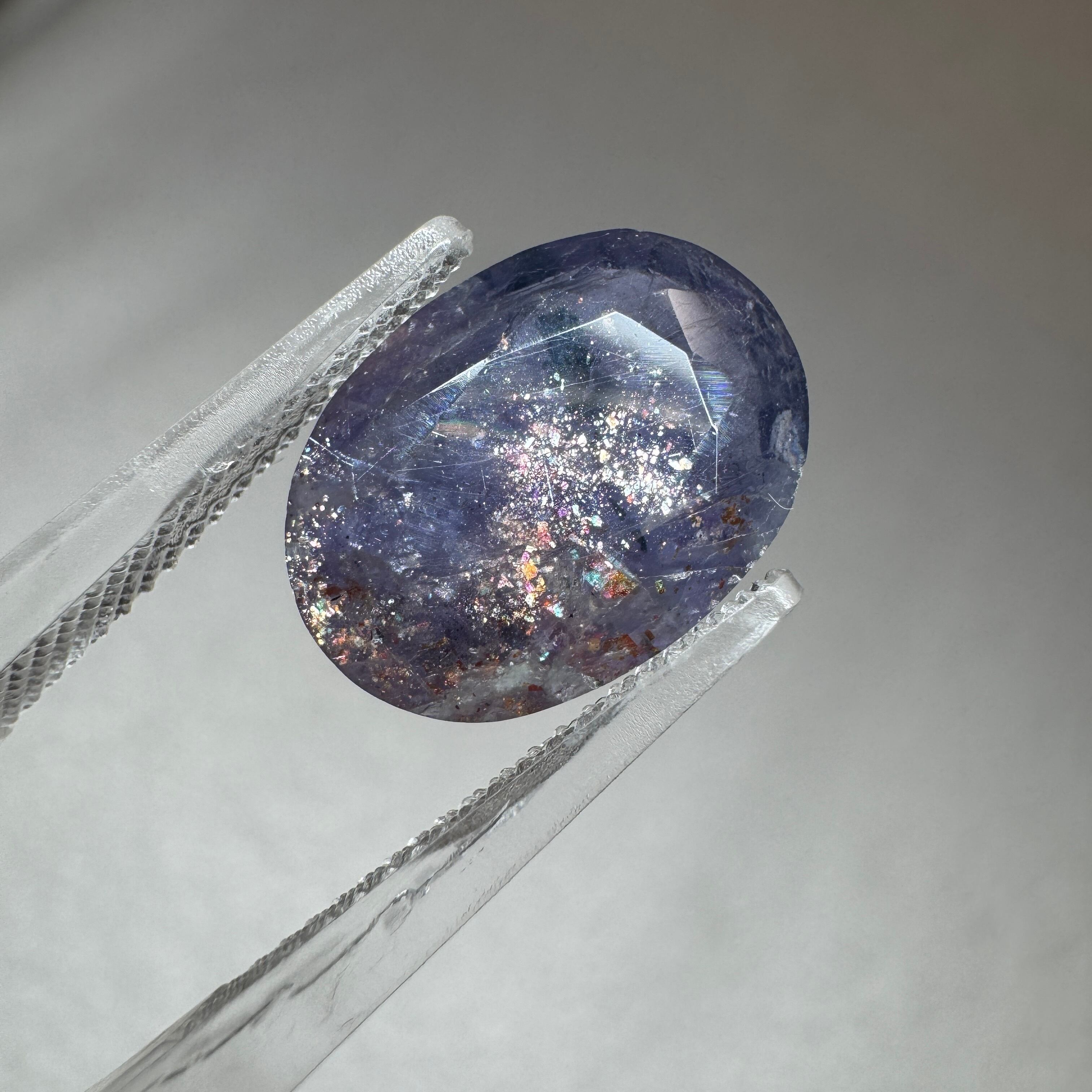 ブラッドショットアイオライト 〜しゃらんとサン〜 4.41ct | GEMマニ屋