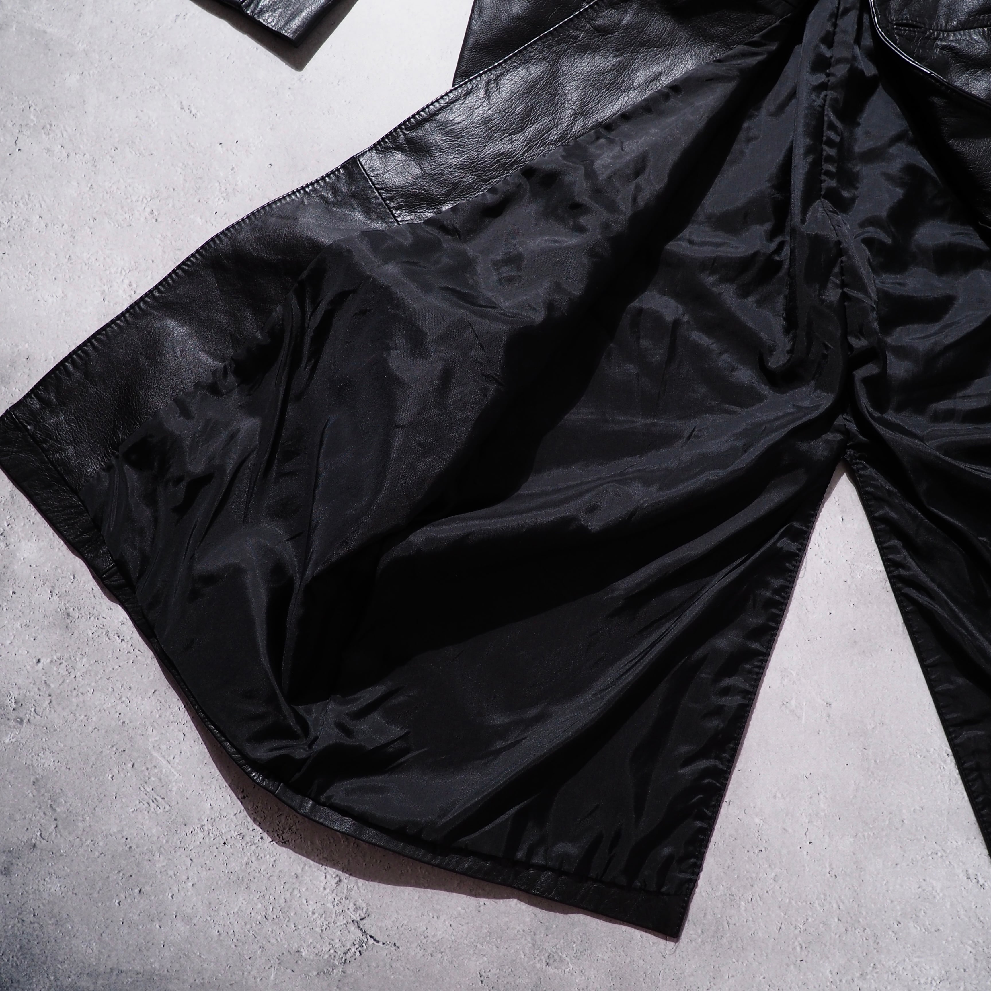 1980 - 90s Black mode Dolman sleeve vintage long leather coat