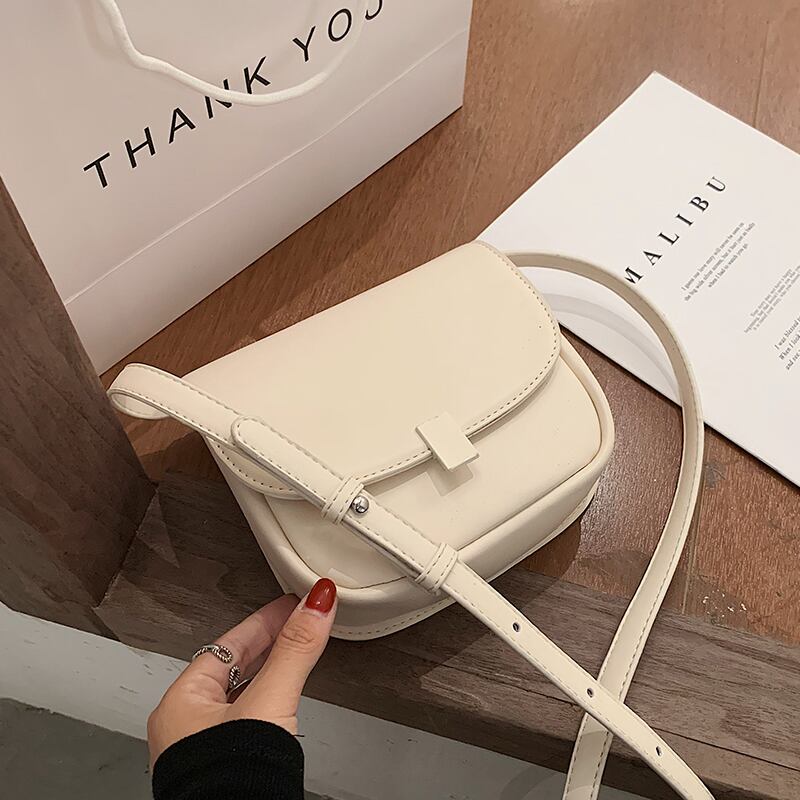 夏レディースバッグ2020新しい流行の野生のシンプルなワンショルダーメッセンジャーバッグネット赤ファッション小さな正方形のバッグ Tiancai_Wing_Bag6840259