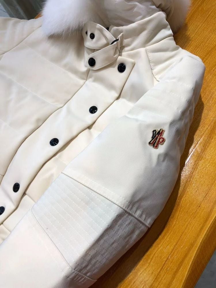 正規品レディースショートダウンジャケットあったかフォックスファー