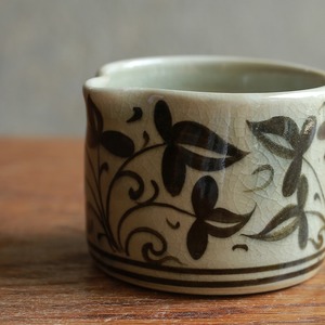 【ご成約品】セラドン焼きのピッチャー・ベトナムのピッチャー