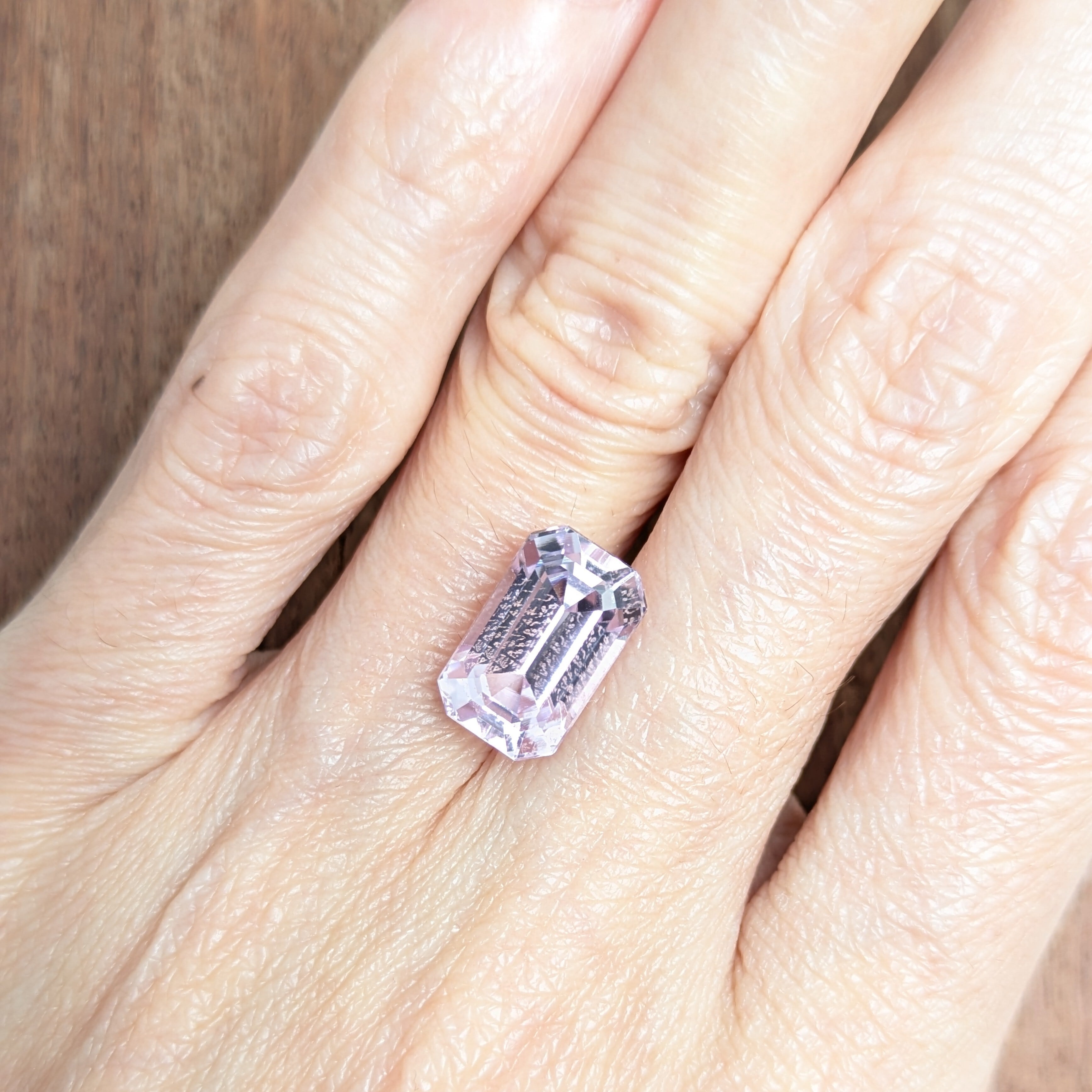 クンツァイトルース パキスタン産【5.60ct】PRO209464 | Gem's Subculture