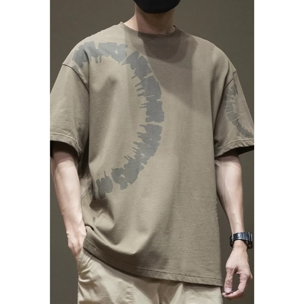 クルーネック ボックスシルエット グラフィックプリントTシャツ 00395
