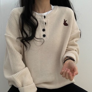 2021AW　ワンポイント刺繍セーター