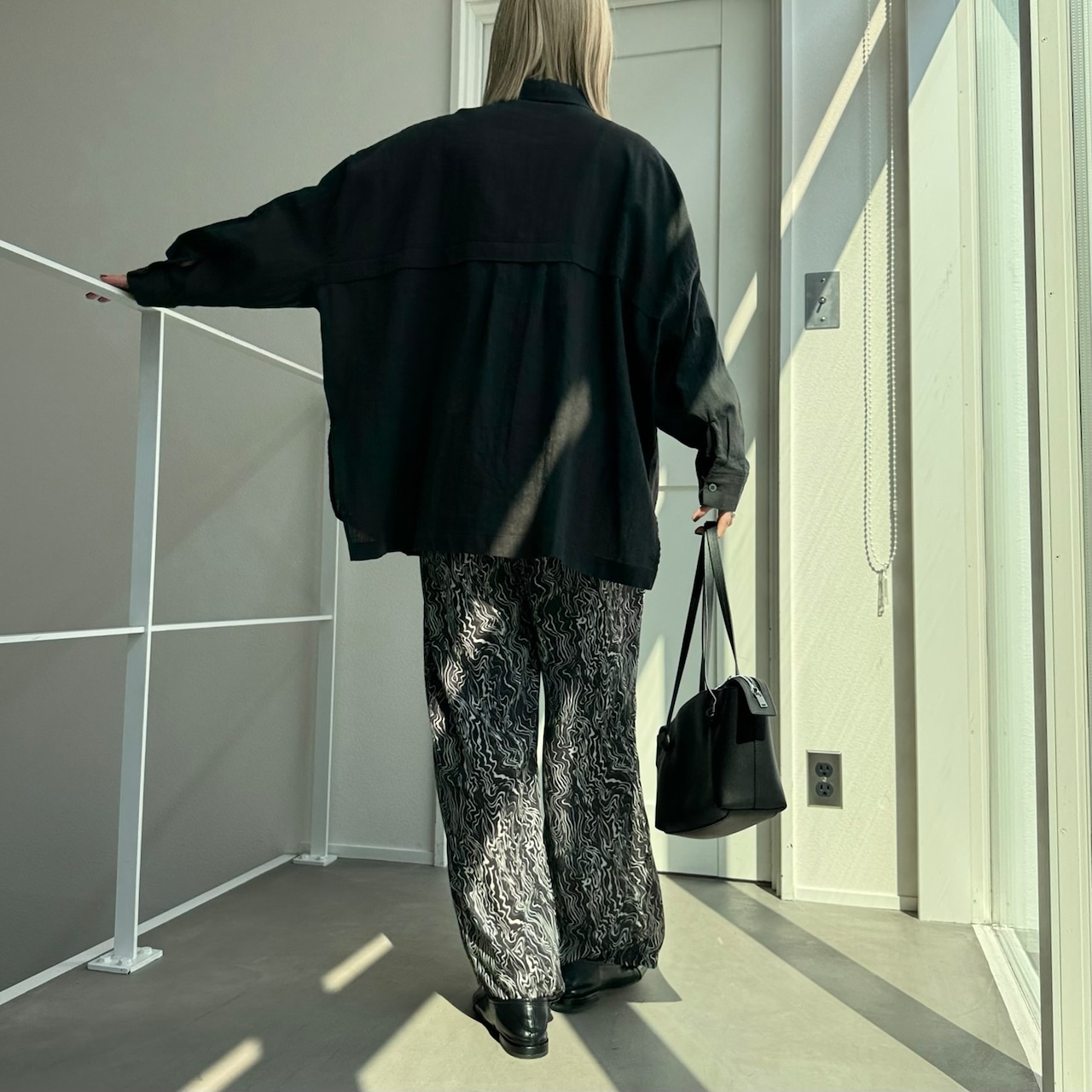 スプリングスラブワイドSH/ブラック