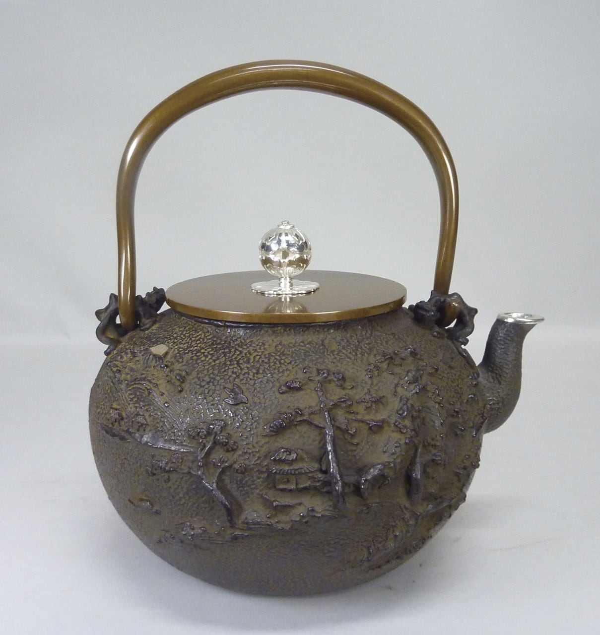 亀文堂写鉄瓶 楼閣山水