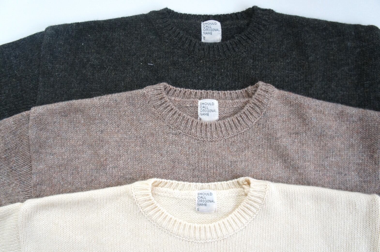 Lams wool knit