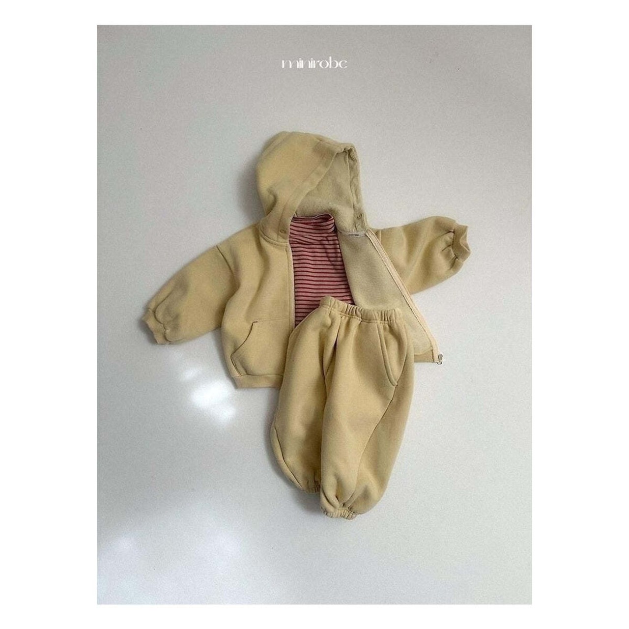 【取寄】minirobe メリーハーフタートルネックTシャツ｜冬服｜韓国子供服