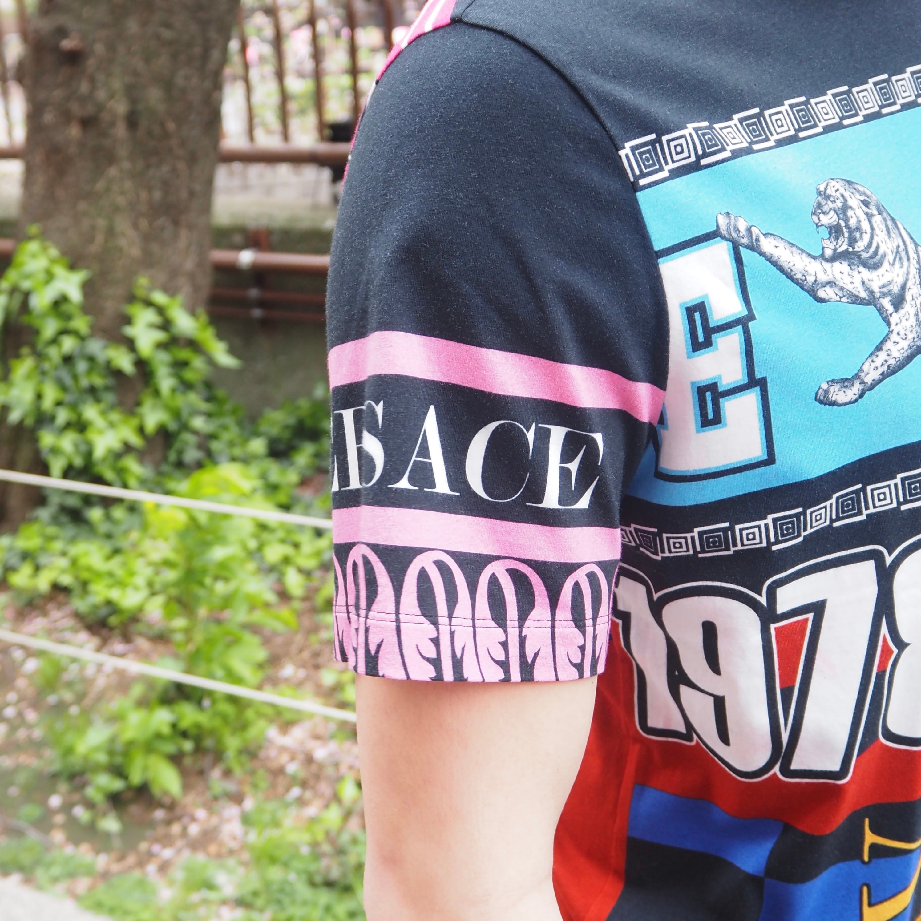 VERSACE Tシャツ 総柄 ヴェルサーチ | 2122TOKYO