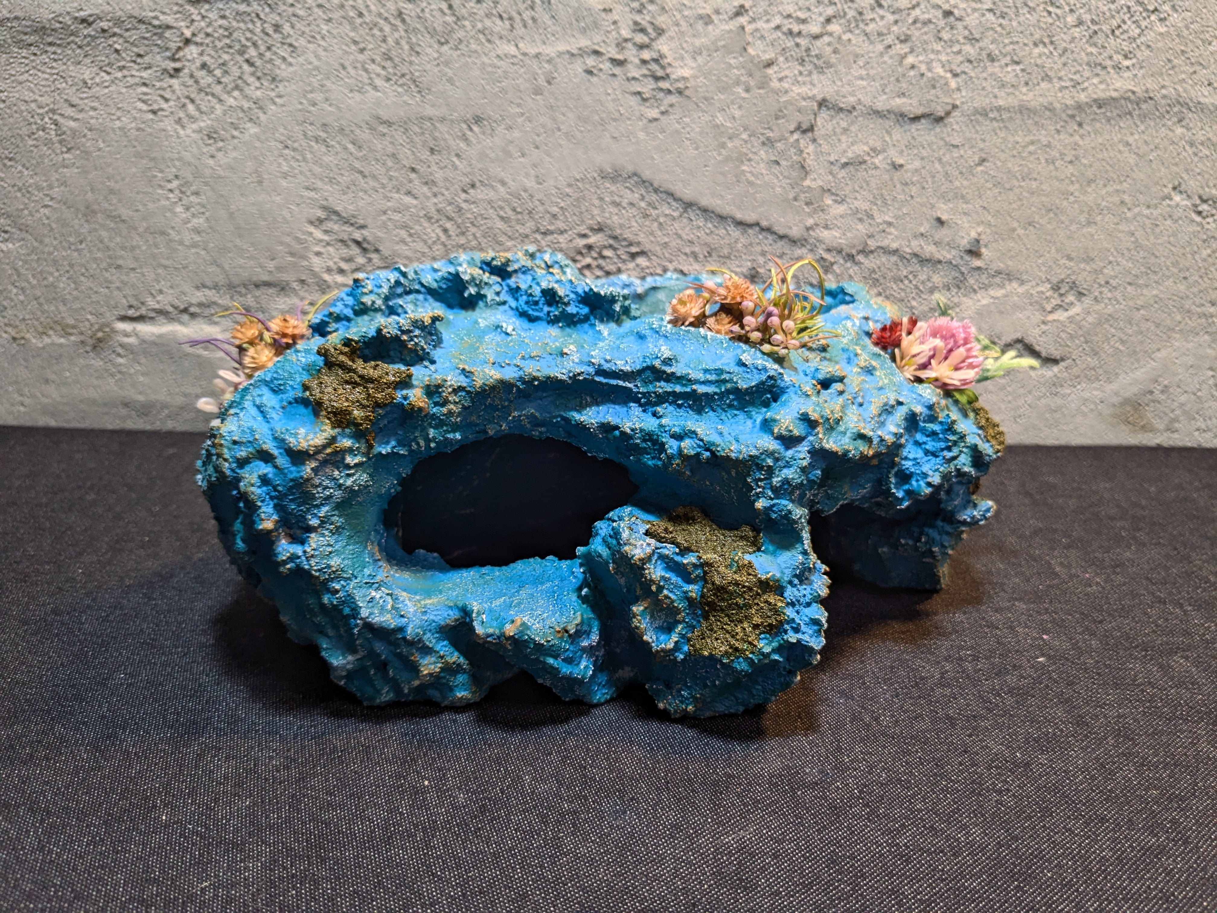 爬虫類用造形アート ともえ屋