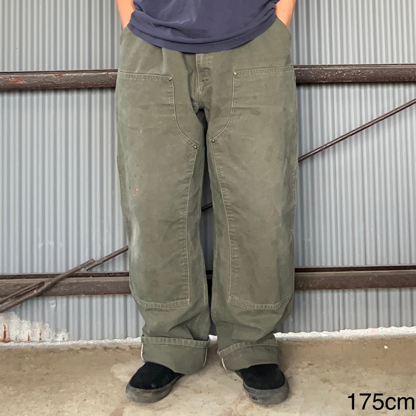 Carhartt ワークパンツ レザーバッチ