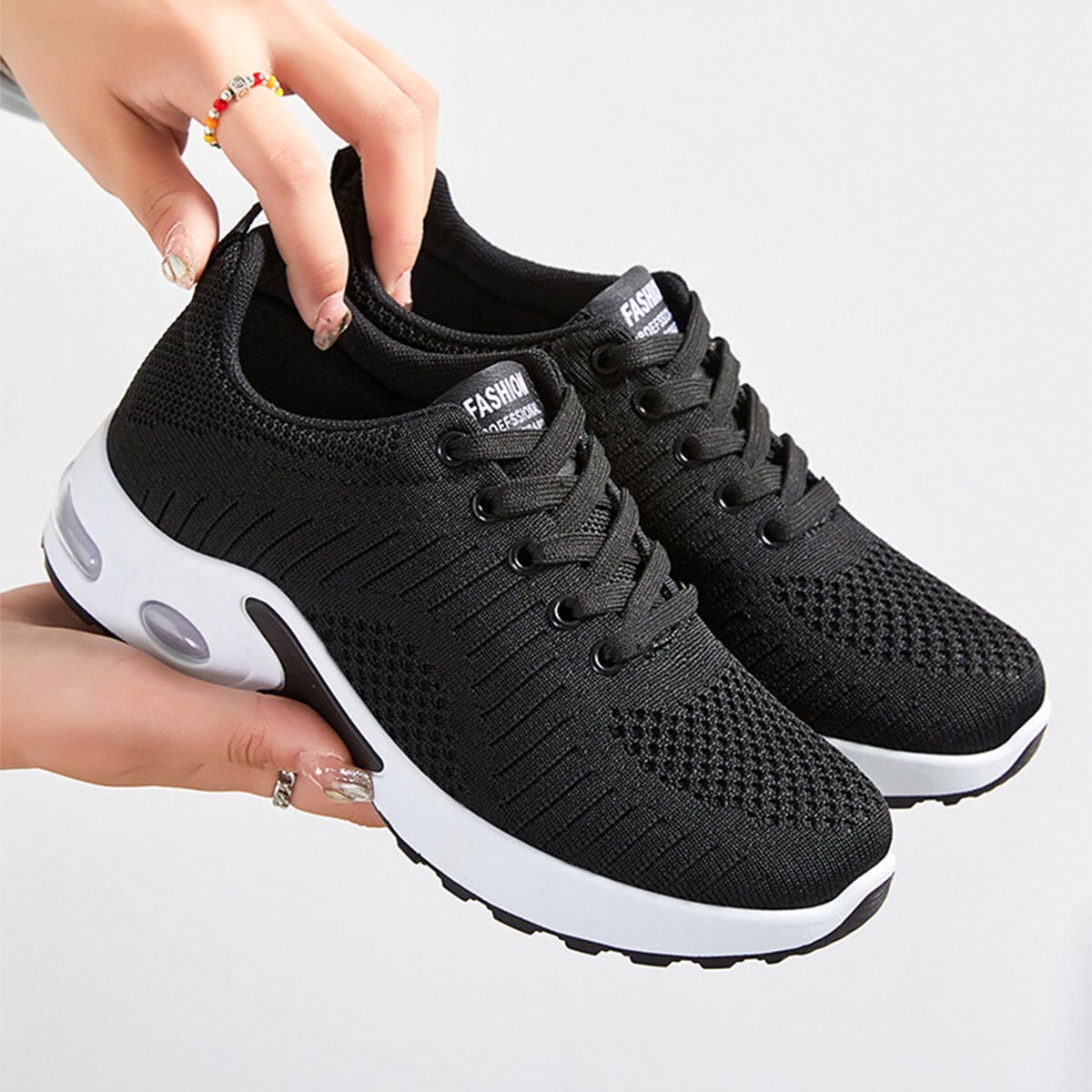 メッシュ スニーカー レディース 春夏秋 韓国 シューズ 大人 カジュアル 通気性 歩きやすい 履きやすい 軽量 スポーツ 運動 ローカット 通勤 通学 学生 大人可愛い 大人女子