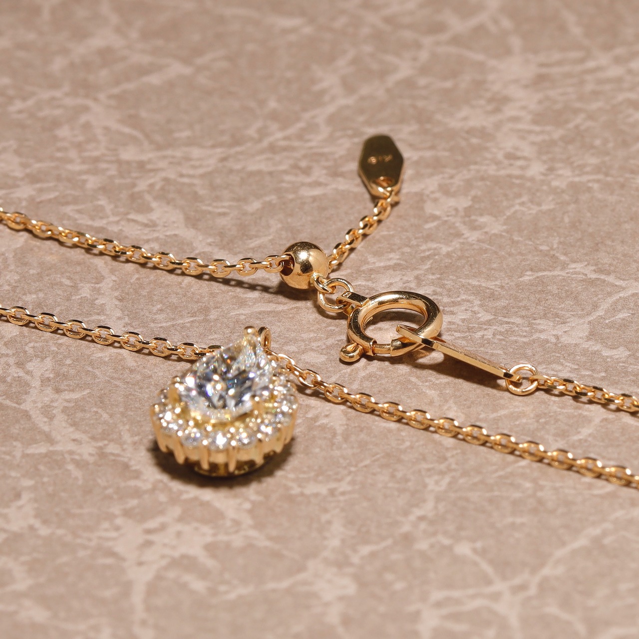 ペアシェイプ ダイヤモンド ネックレス K18 / H / SI1 / 1.009ct / 0.208ct