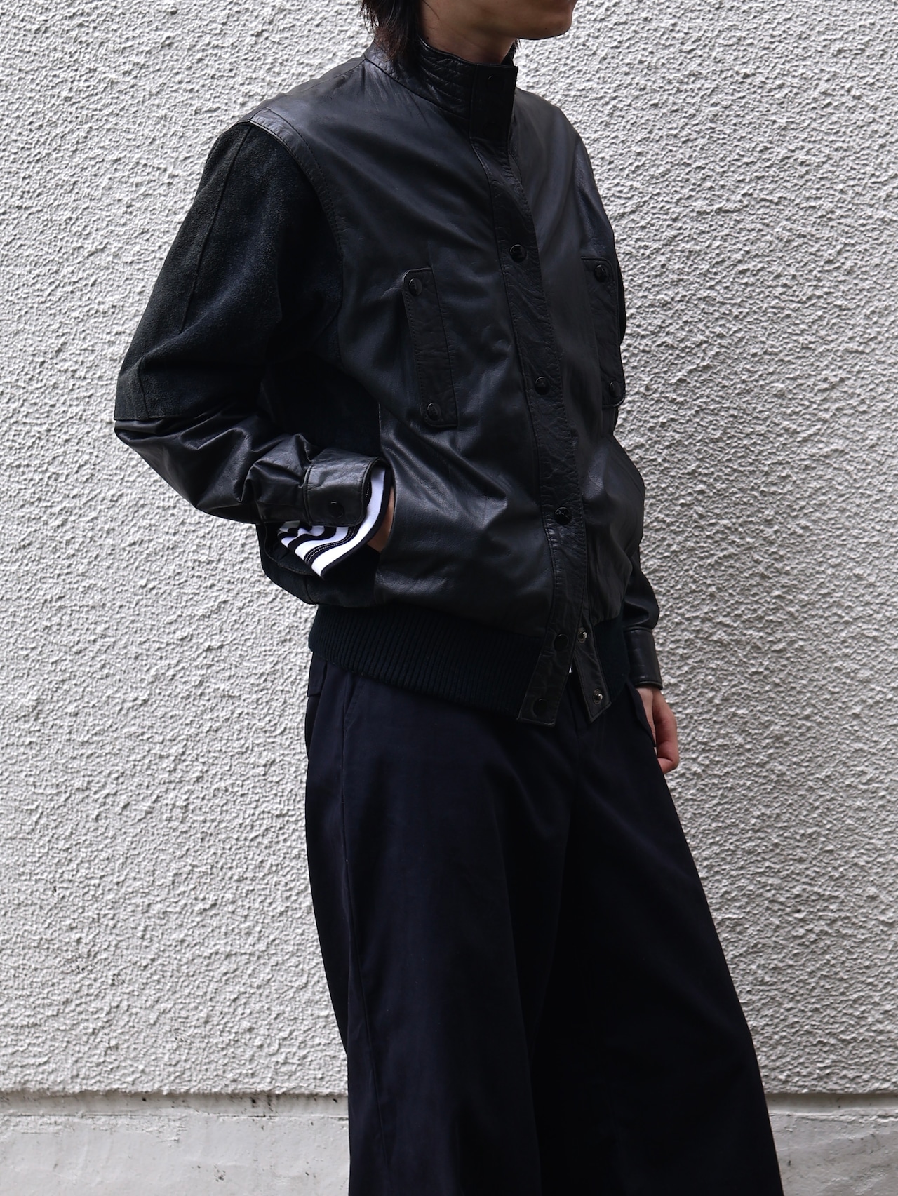 material switching leather blouson