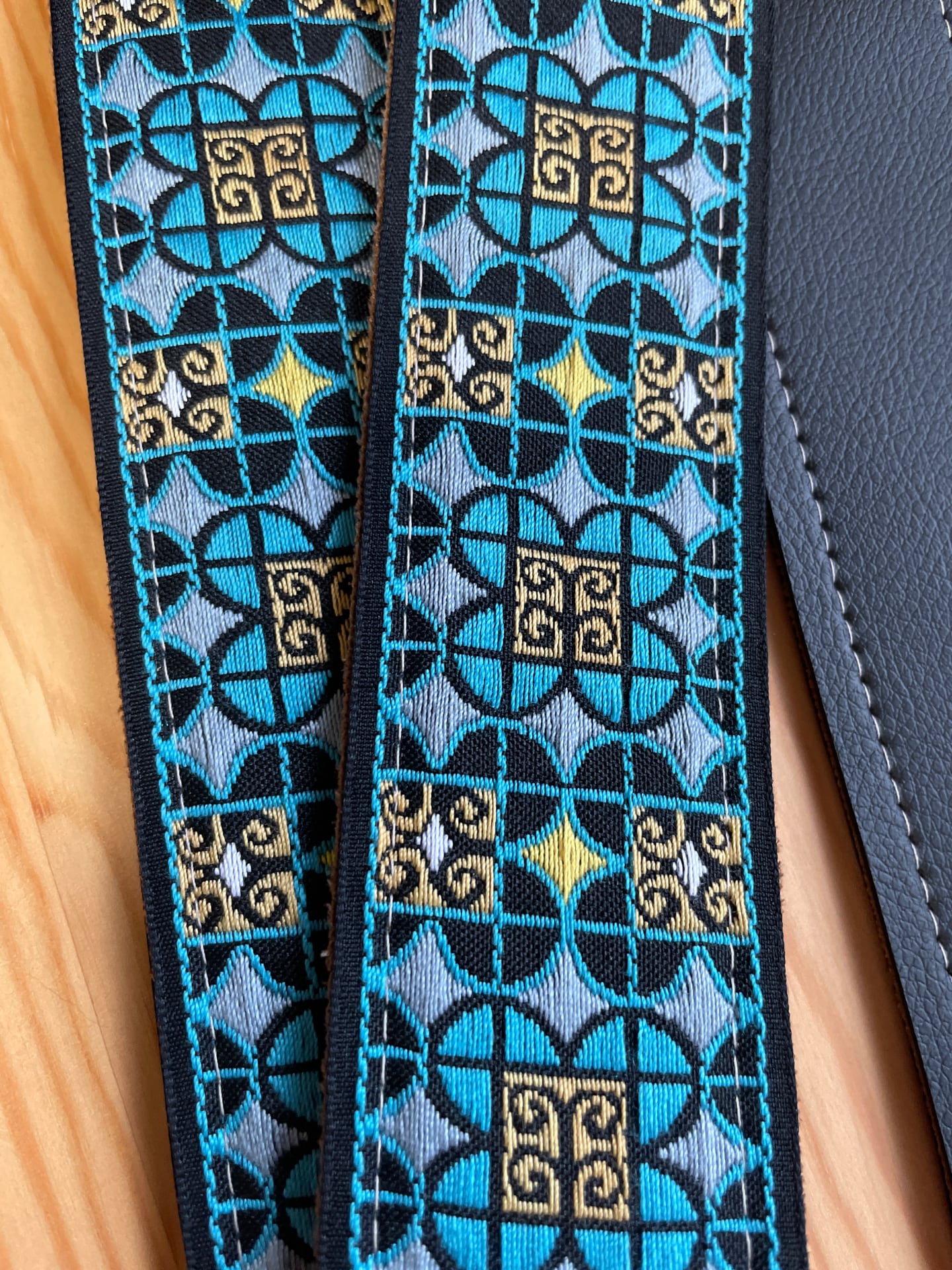 Tom's Vintage Straps Turquoise 'Virginia' ハンドメイド ギター