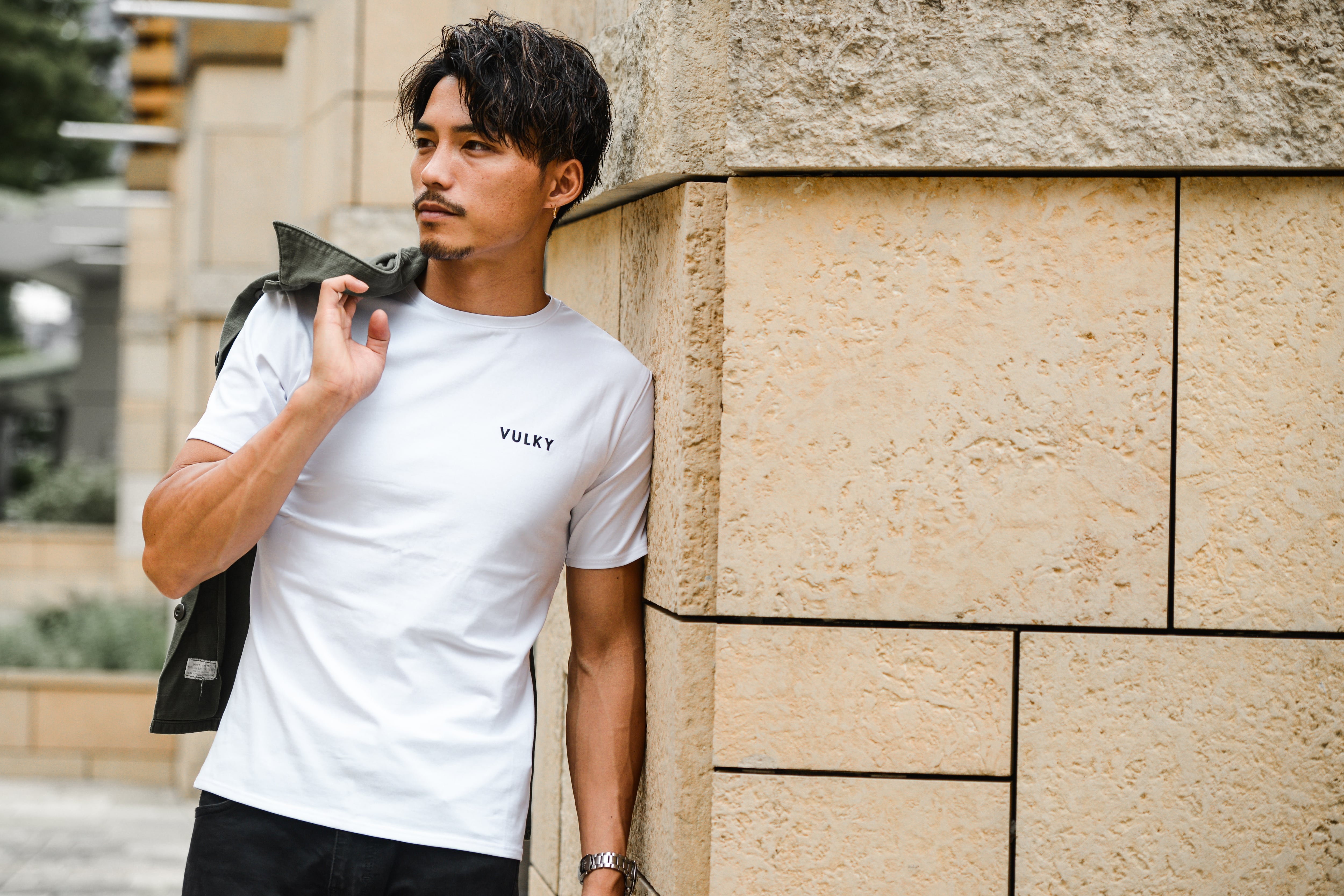 SALE♪BERLUTI ホワイト クルーネックシャツ Berluti(ベルルッティ) Tシャツ・カットソー(メンズ) - 海外通販