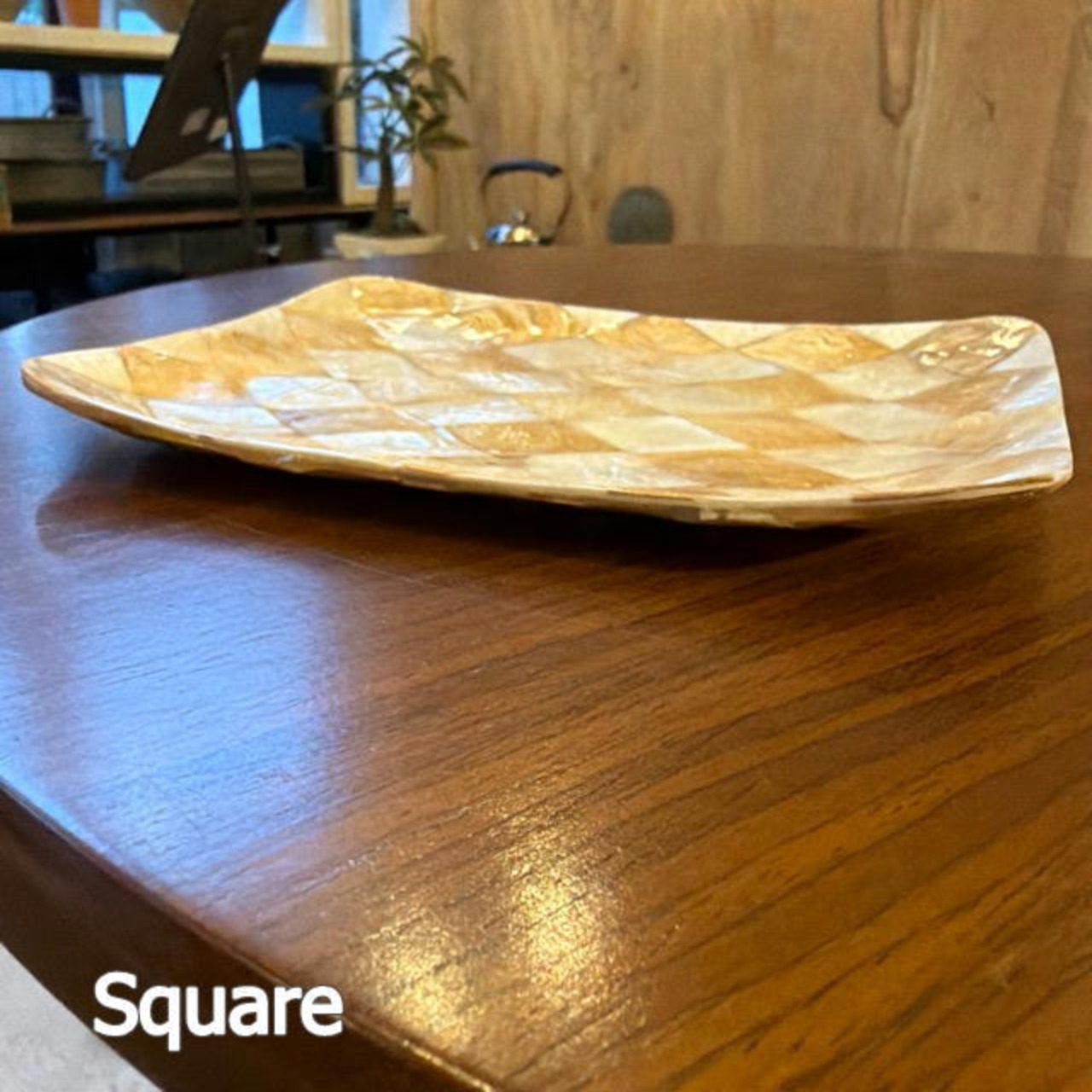 Gold Shell Tray 　 Diamond Pattern　2Type　シェルのゴールドトレイ　ダイヤ柄　２タイプ　トレイ　シェル　オーバル　スクエア　アクセサリー　キー　小物入れ