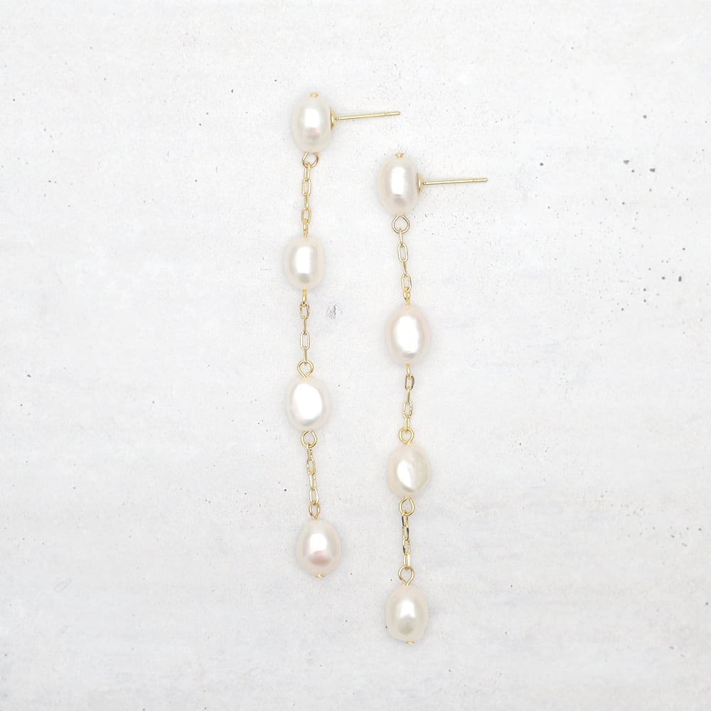 淡水バロックパール 4粒 チェーンピアス / イヤリング サージカルステンレス製 / ps-123