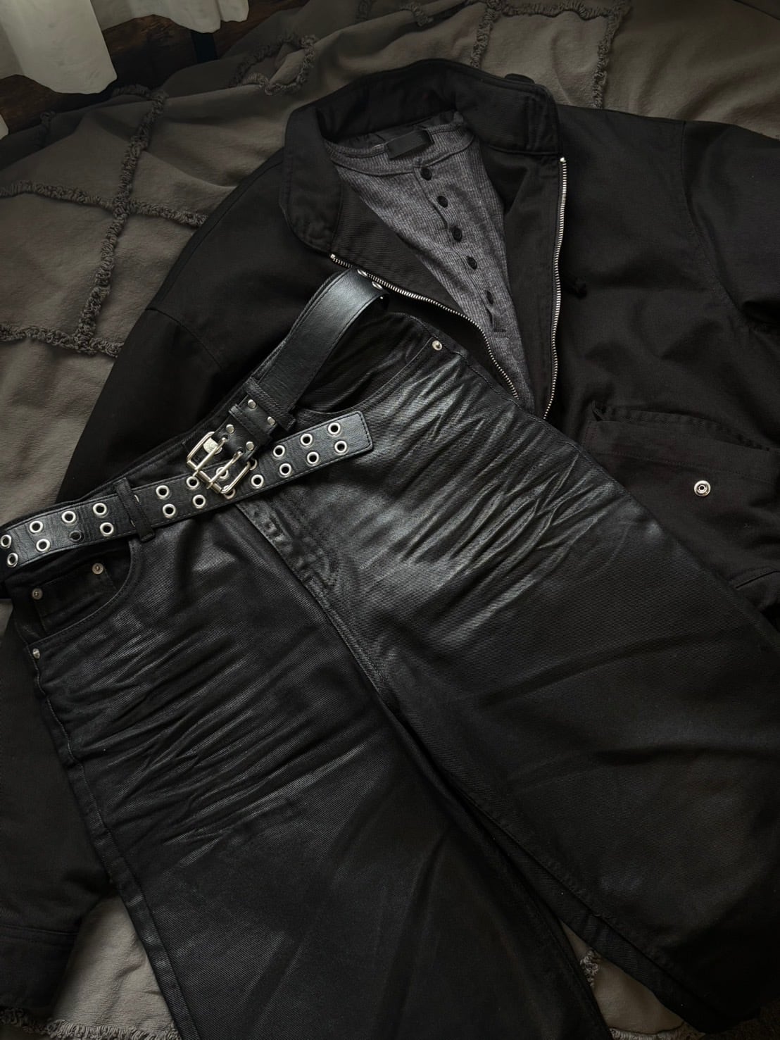 即納】RADIANT Embossing coating denim | 韓国ファッション セレクト