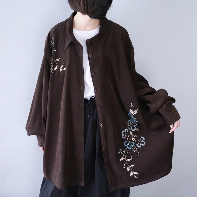 "刺繍×花" asymmetry design over silhouette fake suede shirt