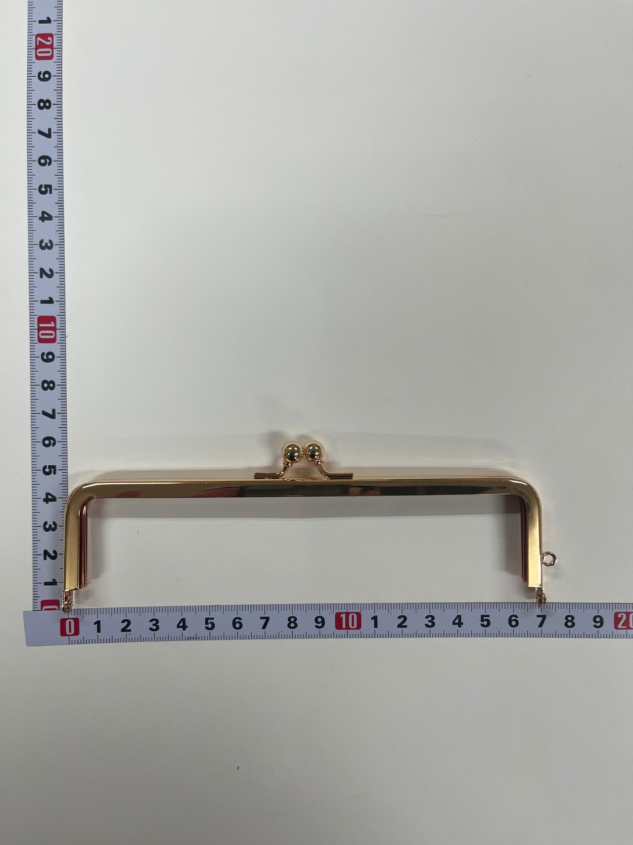 55×15(横 約16.7㎝ × 高さ 約4.8㎝)　８㎜丸玉　ヨコカン　　（ゴールド）