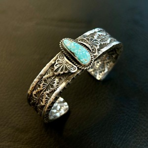 サンシャインリーブス(SunshineReeves) ナンバーエイト4面スタンプヘビーゲージバングル