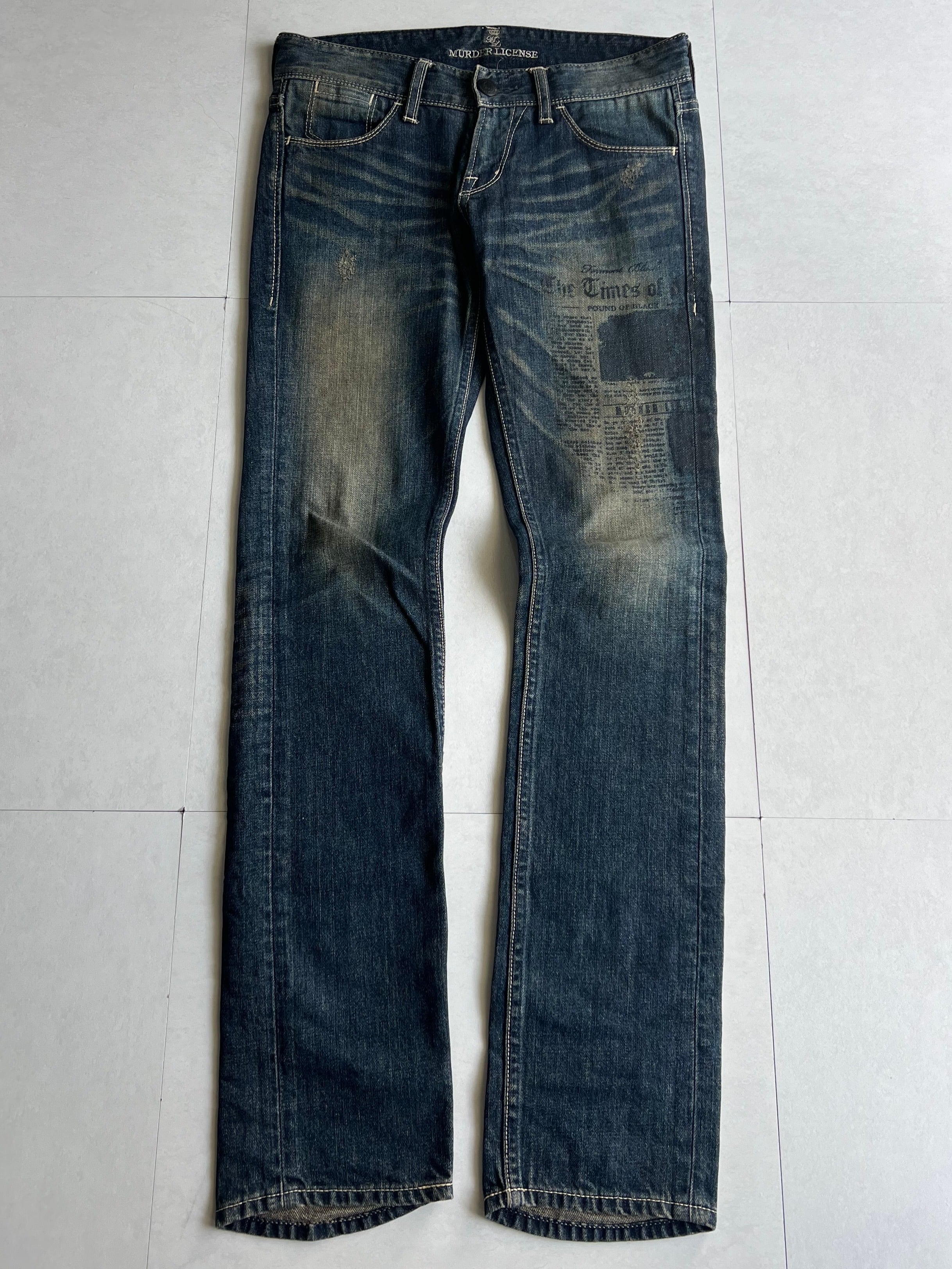 "MURDER LICENSE" Newspaper Studs Straight Denim