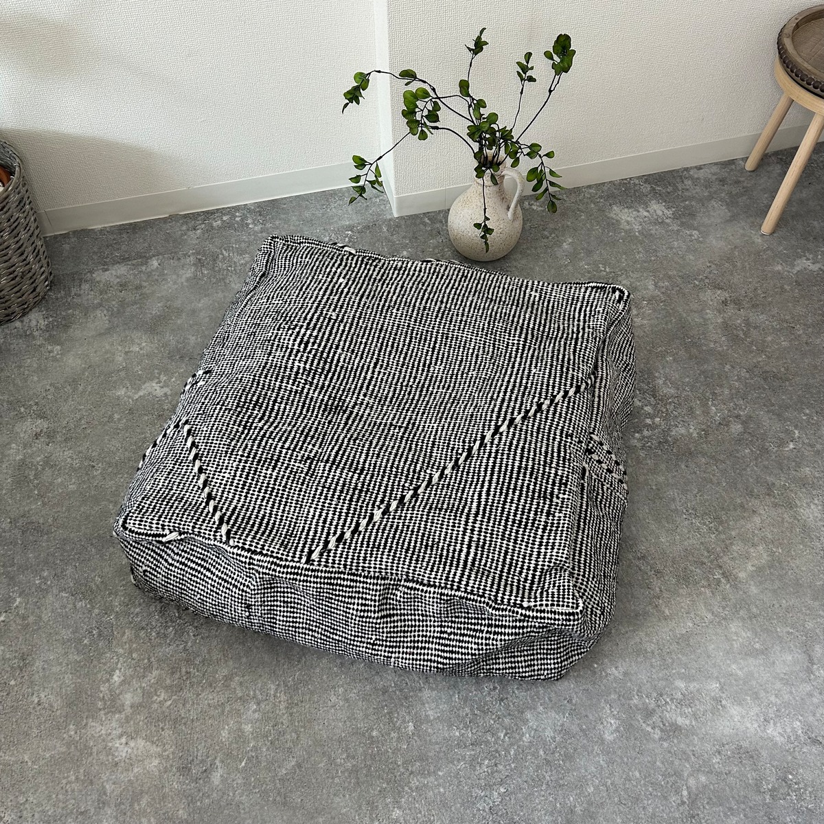 pouf17 | re.loop