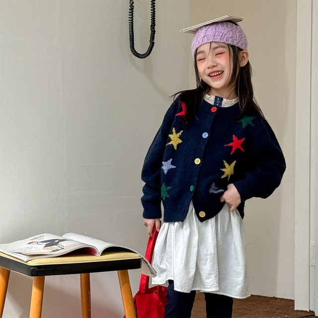 《取寄》 スターニットカーディガン （ネイビー） ADBB 2025冬 韓国子供服 アウター トップス カーデ 星柄 カラフル （80~130cm）