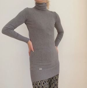 RINASCIMENTO　ロング丈グレータートルニットセーターITALY：RIN-06276 ¥12,000＋tax