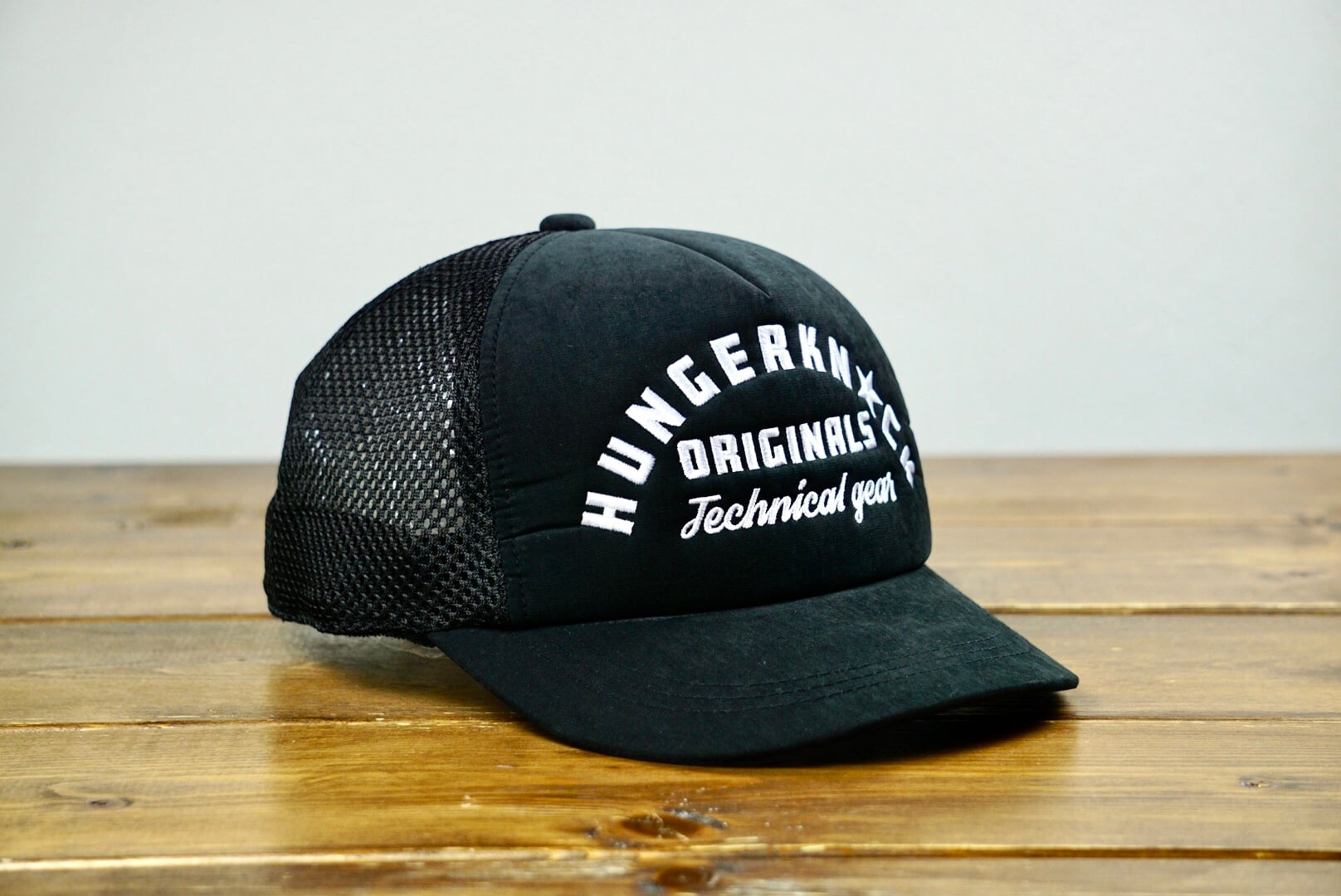 【Deadstock】HK Tracker CAP　ツバ芯バリカタ　Black
