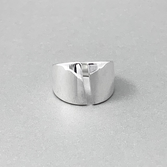 Cutted Plate Ring #257