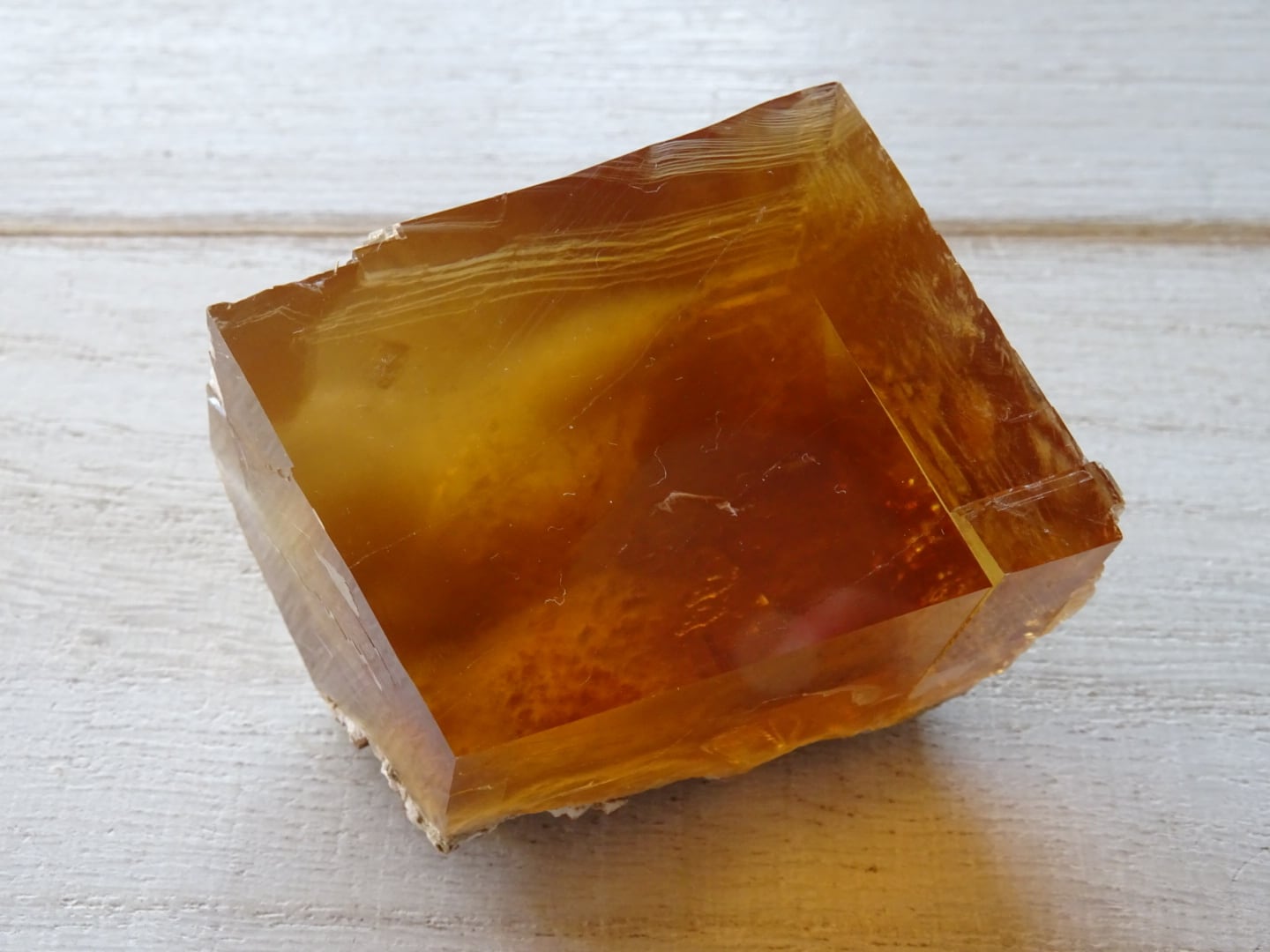 オケナイトinオプティカルカルサイト（琥珀色） | 虹石屋