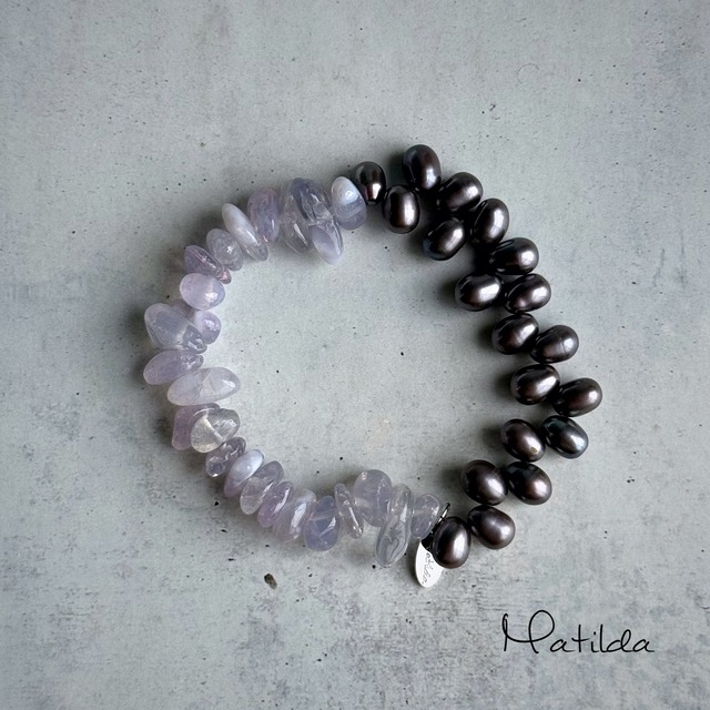 【再販】bicolor bracelet（パープルカルセドニー×淡水パール）