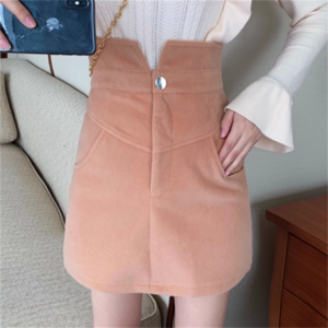 【送料無料】 スカート 3色 ミニスカート ミニ丈 フレア Aライン シンプル ハイウエスト ポケット 厚手 ベロア ベルベット かわいい 大人可愛い きれいめ カジュアル 大人 おしゃれ お洒落 こなれ感 コンサバ系 ラフ とろみ感 レディライク 無地 冬 誕生日会 30代 40代 レディース 女性用 ママ デート お出かけ お呼ばれ 休日 アウトドア お茶会 女子会 授業参観 着回し 普段使い オルチャン デイリーユース 韓国系 ファッション 定番 プチプラ 着痩せ   インスタ映え 垢抜け