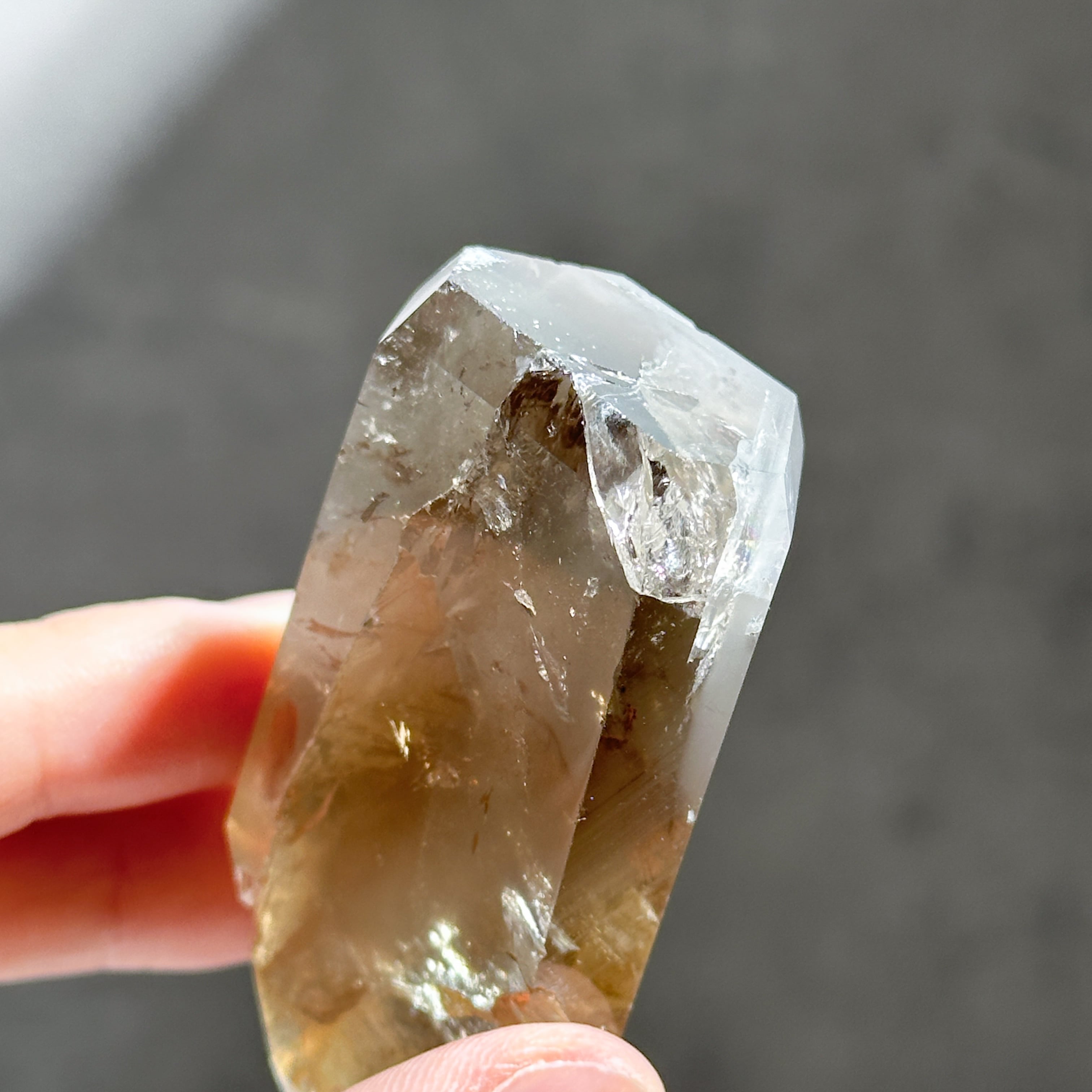 ファントム◎スモーキーシトリン タワー 41 ◇ Smokey Citrine◇天然石