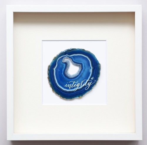 Wall letter◇integrity blue／ Wall decor／calligraphy agate slice／handwritten／ウォールデコ カリグラフィー アゲートスライス 