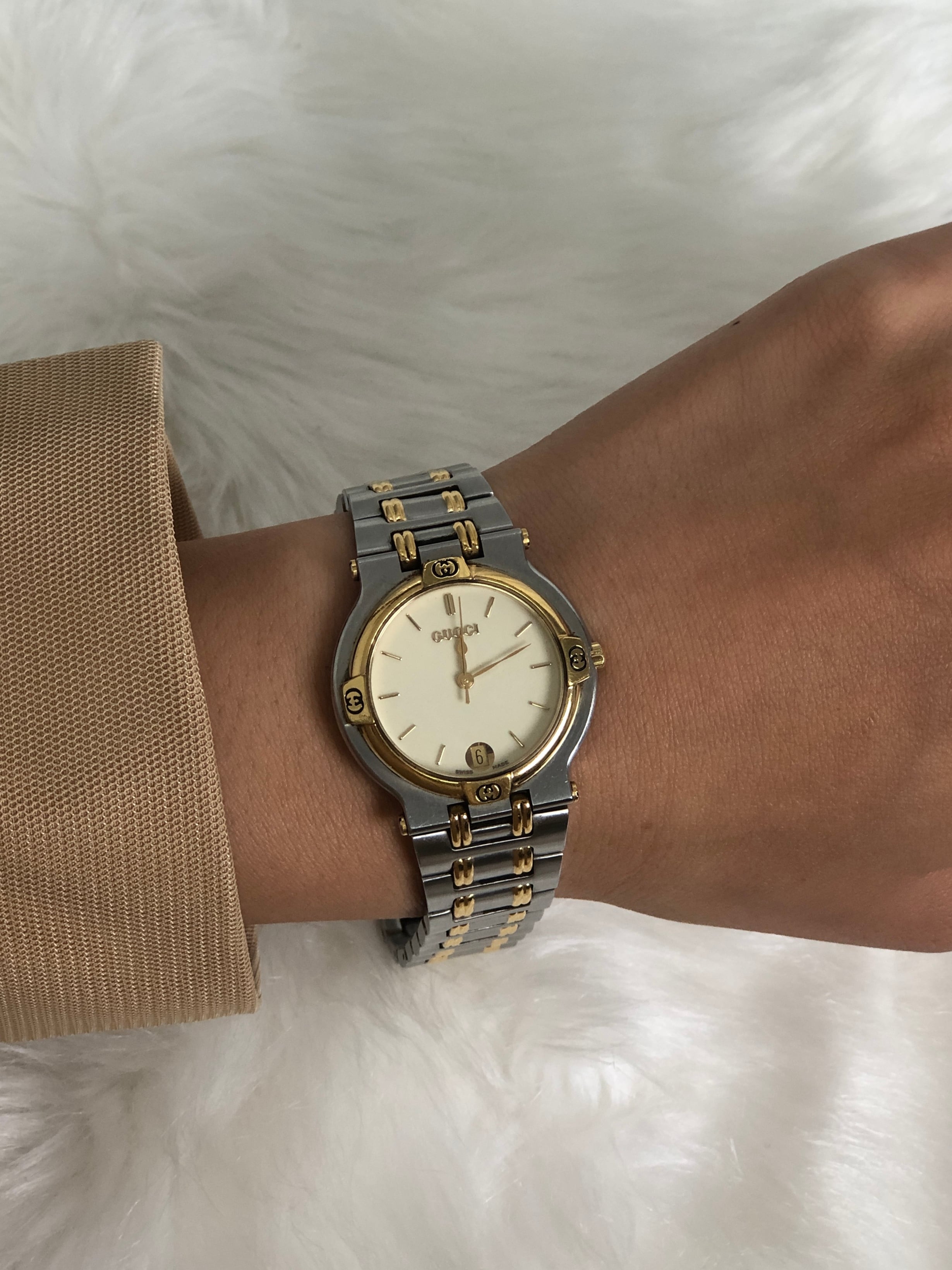GUCCI グッチ 腕時計 シルバー×ゴールド ロゴ ステンレススチール