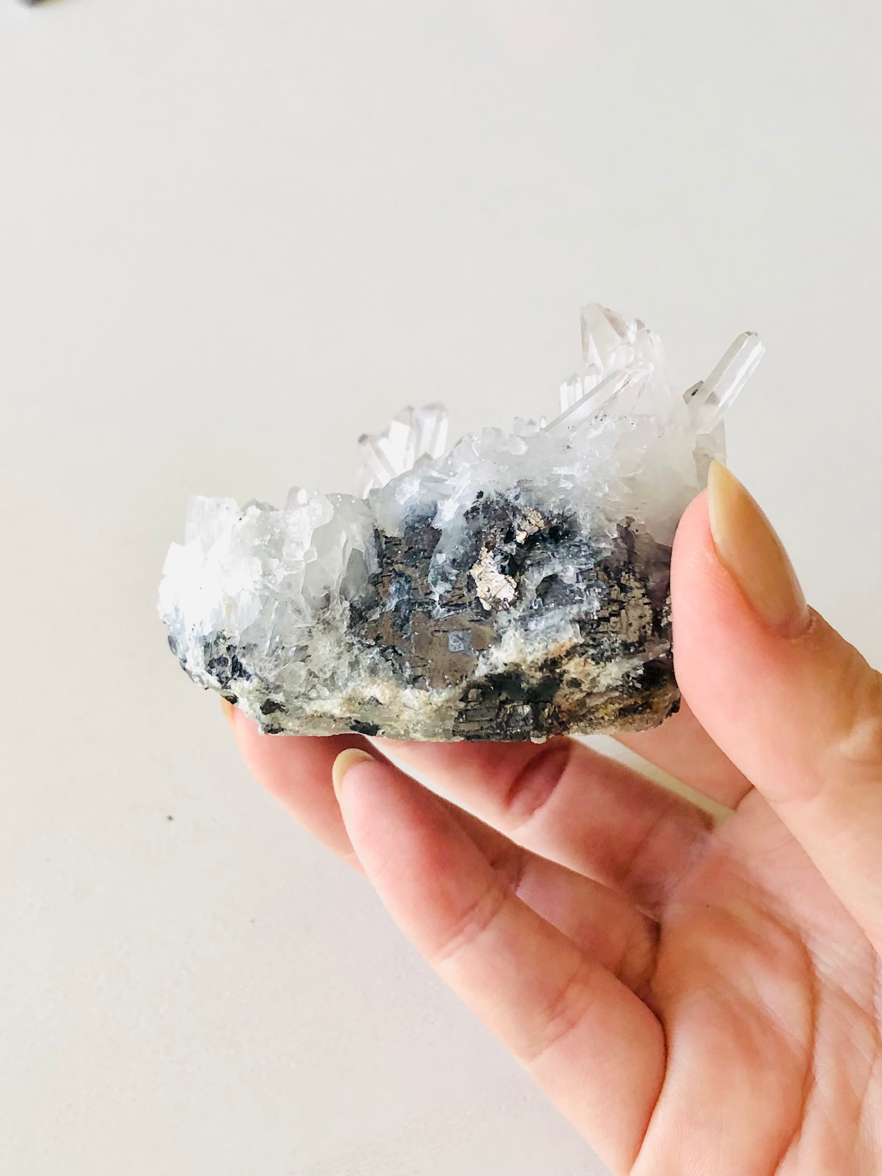 希少！ブルガリア産水晶クラスター