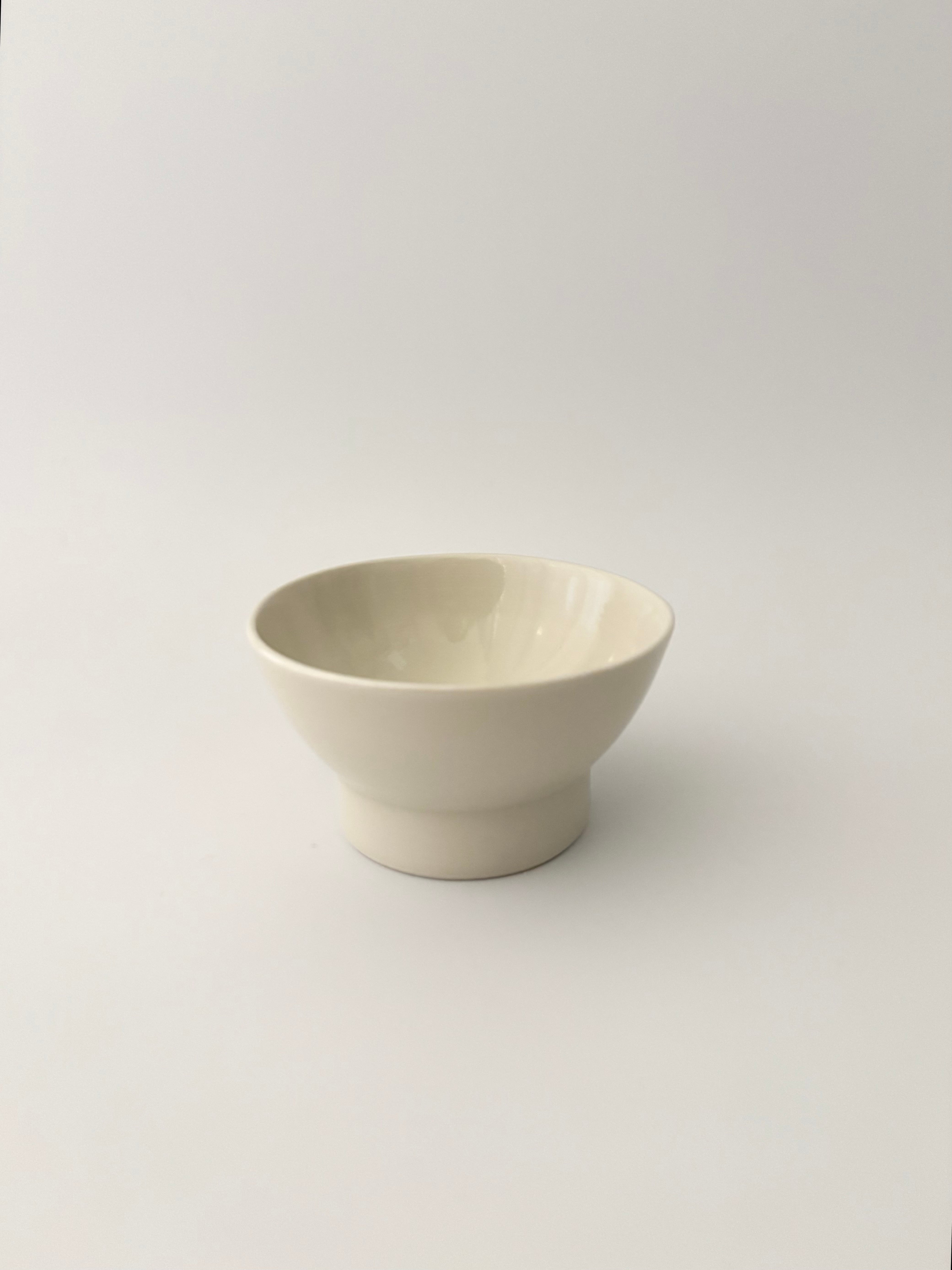 丸盆 27cm クルミ / ki-to-te 前田充 | 日用生活雑貨 小春商店