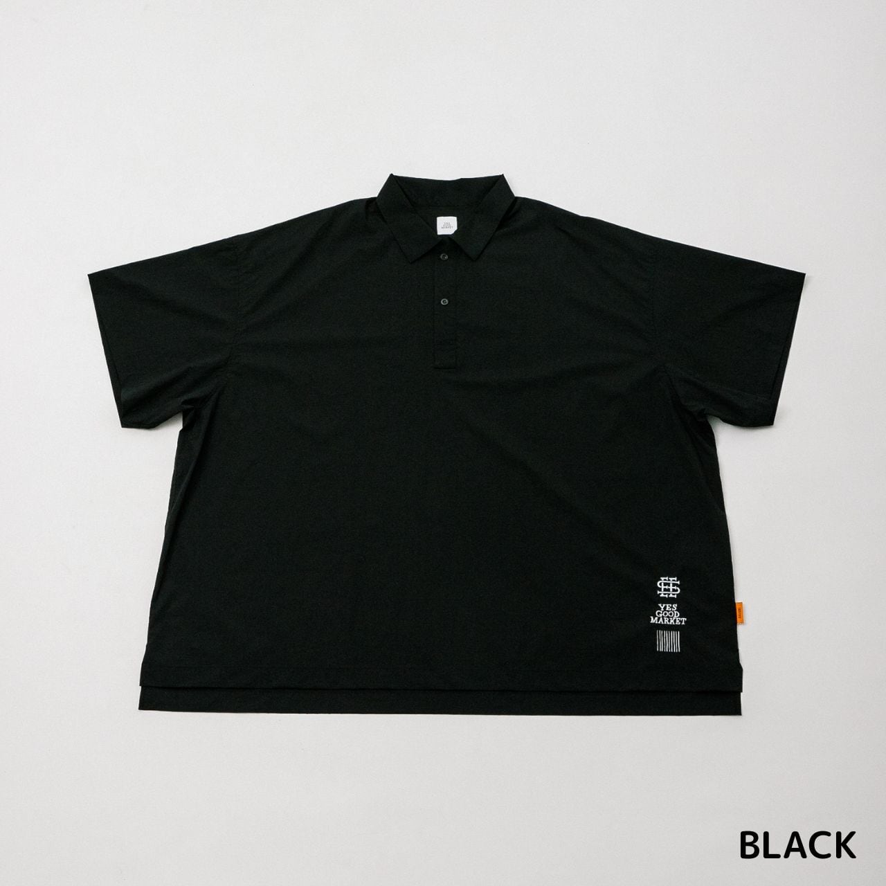 YGM×SEE SEE×S.F.C BIG NYLON POLO色はネイビーでしょうか