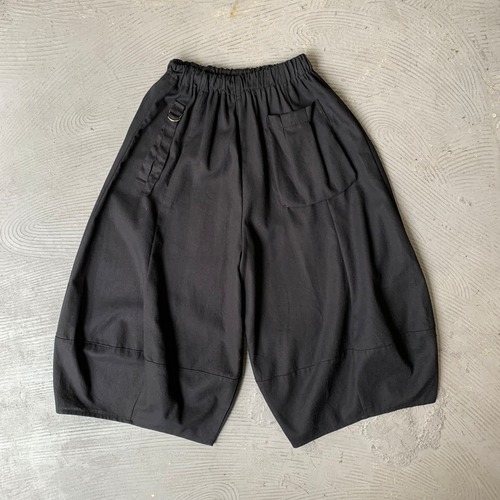 Wide cropped pants